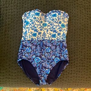 Beautiful Tommy Bahama Strapless Swimsuit